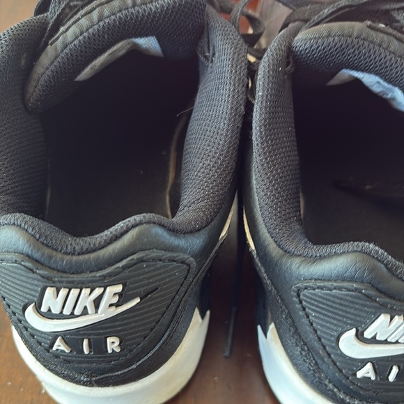Black Air Max 90s. Some signs of wear, but lots of life and super stylish. - Picture 4 of 6